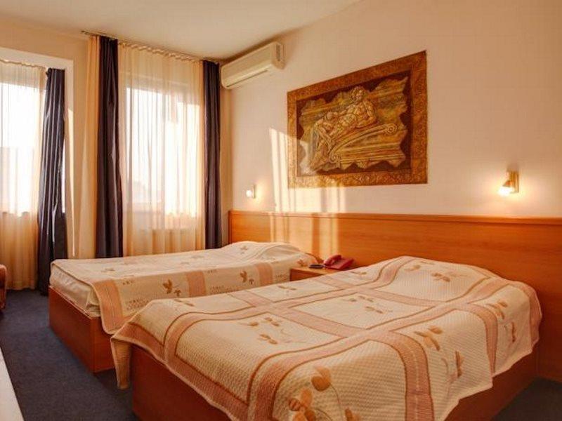 Central Plaza Hotel Sofia Exterior photo